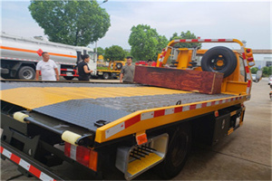 杨凌区附近拖车电话号码服务